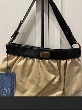 Vera Wang Leather Two-Tone Shoulder Bag in Cream and Black